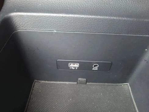 Used 2018 Audi Q5 2.0T Premium image 39