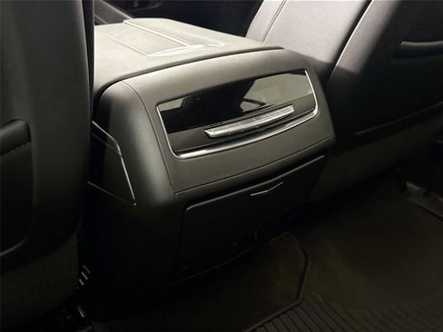 Used 2022 Cadillac Escalade Sport w/ Touring Package image 38