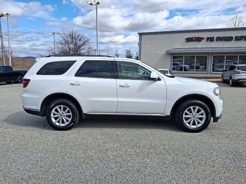 Used 2020 Dodge Durango SXT image 25