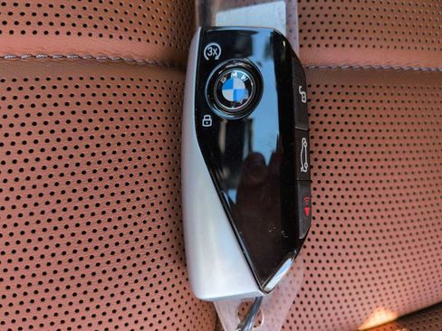 Used 2026 BMW i7 xDrive60 w/ Executive Package AWD/4WD image 37