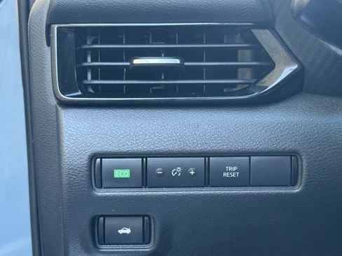 Used 2024 Nissan Sentra SV w/ All-Weather Package FWD image 8