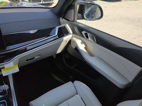 New 2026 BMW X5 M60i AWD/4WD image 17