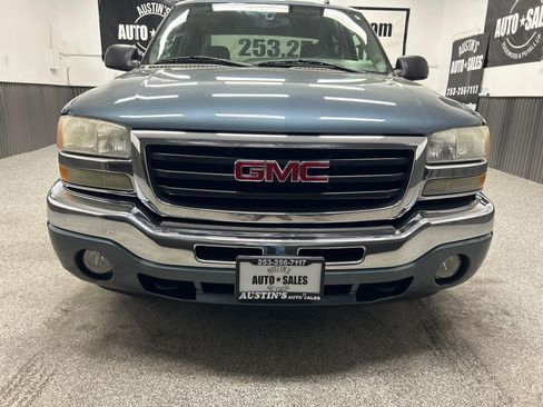 Used 2006 GMC Sierra 1500 SLT w/ Onstar Plus Package RWD image 2