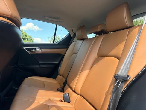 Used 2017 Lexus CT 200h w/ Accessory Package 2 FWD image 27