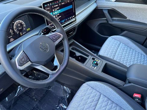 New 2026 Volkswagen Tiguan S AWD/4WD image 9