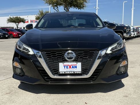 Used 2019 Nissan Altima 2.5 Platinum image 10