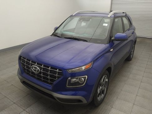 Used 2021 Hyundai Venue SEL FWD image 15