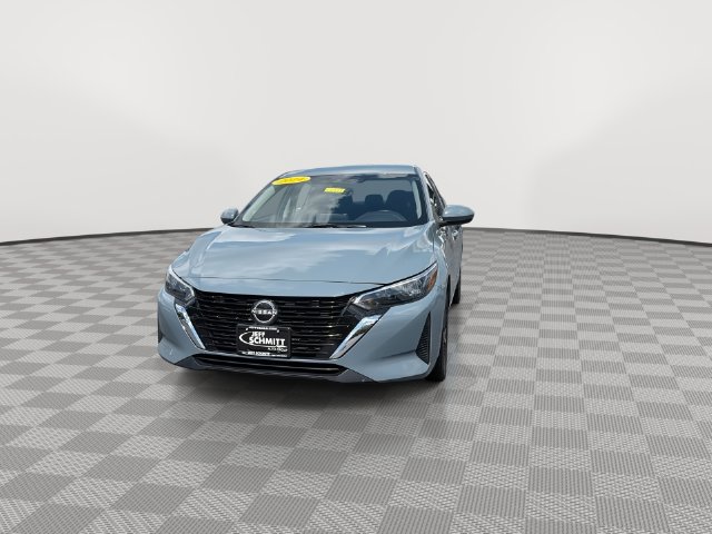 Used 2024 Nissan Sentra SV FWD image 5