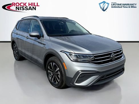 Used 2024 Volkswagen Tiguan S image 1