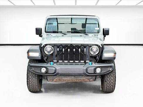 Used 2023 Jeep Wrangler Unlimited w/ Sun & Screen Package AWD/4WD image 2