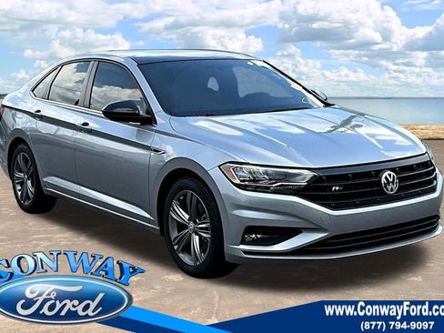 Used 2021 Volkswagen Jetta R-Line w/ R-Line Cold Weather Package FWD image 1