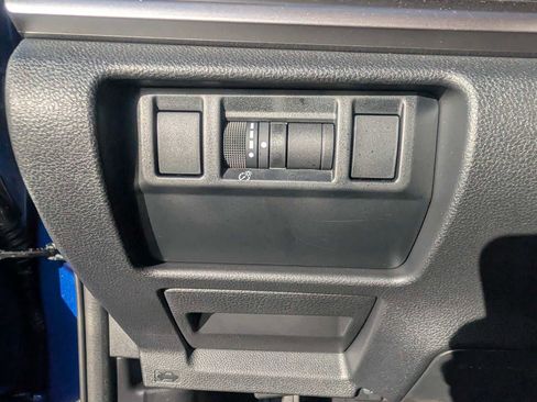 Used 2025 Subaru Impreza 2.0i image 18