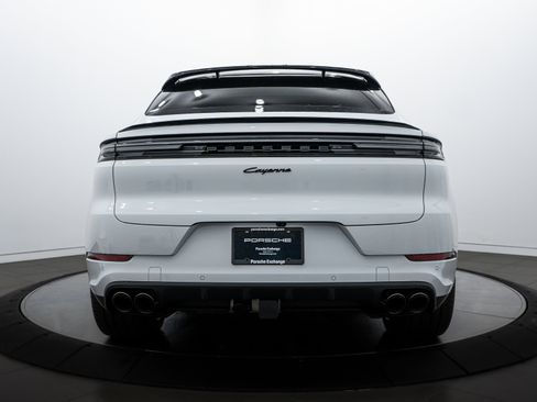 New 2026 Porsche Cayenne E-Hybrid Coupe image 6