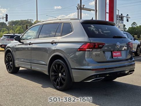 Used 2021 Volkswagen Tiguan SE R-Line AWD/4WD image 3