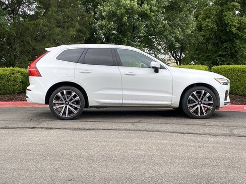 Used 2023 Volvo XC60 B6 Ultimate w/ Protection Package Premier AWD/4WD image 2