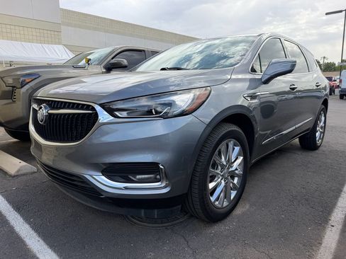 Used 2021 Buick Enclave Essence w/ Sound and Sites Package FWD image 2