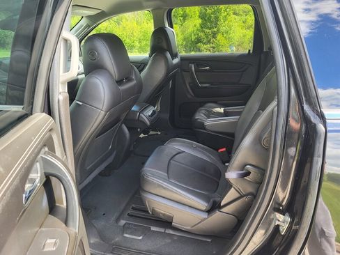 Used 2015 Chevrolet Traverse LT w/ LPO, 'HIT The Road' Package AWD/4WD image 13