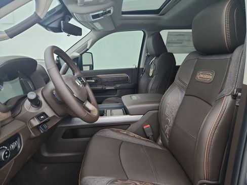 New 2026 RAM 2500 Limited AWD/4WD image 19