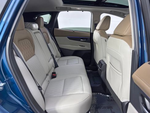 Used 2025 Nissan Murano Platinum image 45