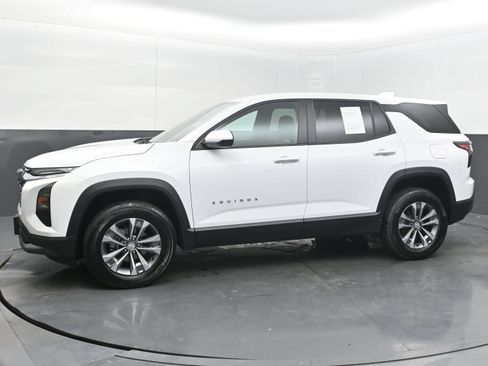 Used 2025 Chevrolet Equinox LT FWD image 5