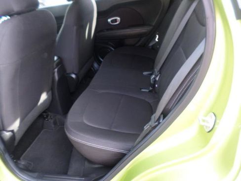 Used 2019 Kia Soul Base 6A image 29