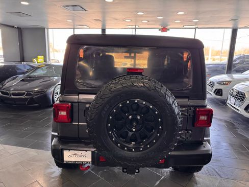 Used 2018 Jeep Wrangler Rubicon image 4