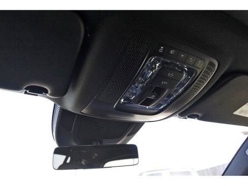 Used 2023 Mercedes-Benz GLS 450 4MATIC image 27