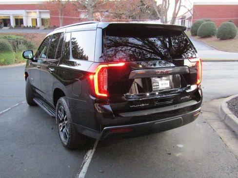 Used 2023 GMC Yukon AT4 image 6