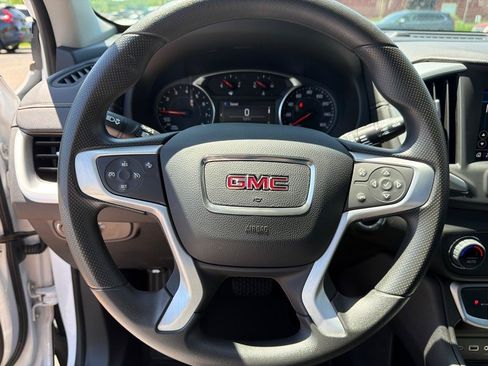 Used 2024 GMC Terrain SLE w/ Driver Convenience Package AWD/4WD image 12