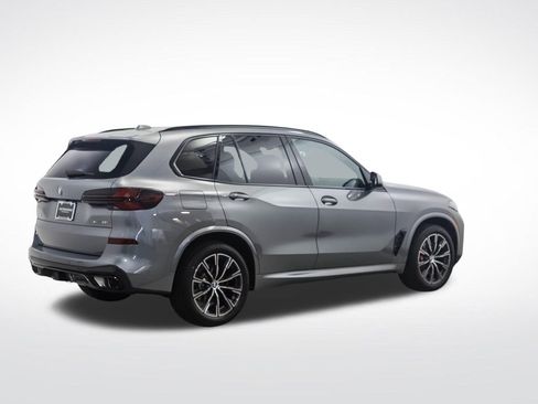 Used 2026 BMW X5 xDrive40i w/ Executive Package AWD/4WD image 5