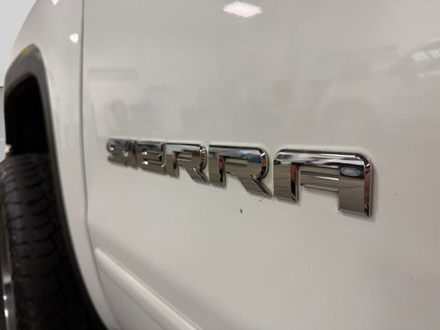 Used 2014 GMC Sierra 1500 SLE w/ SLE Value Package AWD/4WD image 41