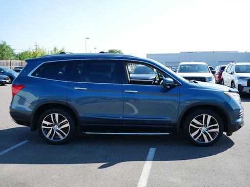 Used 2017 Honda Pilot Touring image 8