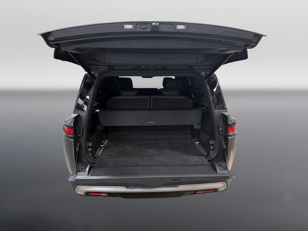Used 2025 Rivian R1S Adventure Dual AWD/4WD image 18
