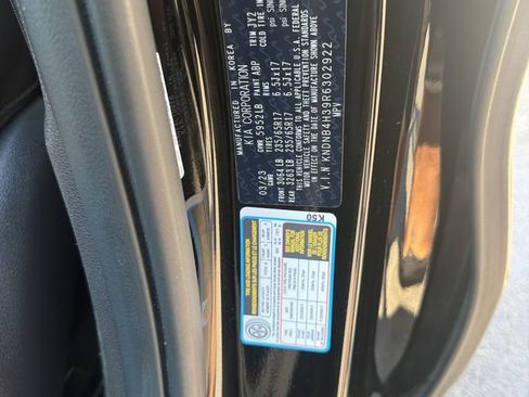 Used 2024 Kia Carnival LX FWD image 56