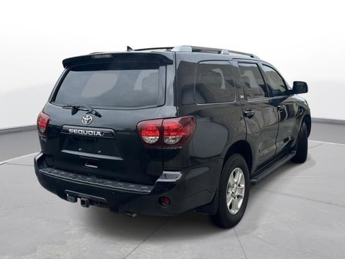 Used 2019 Toyota Sequoia SR5 w/ Premium Package RWD image 6