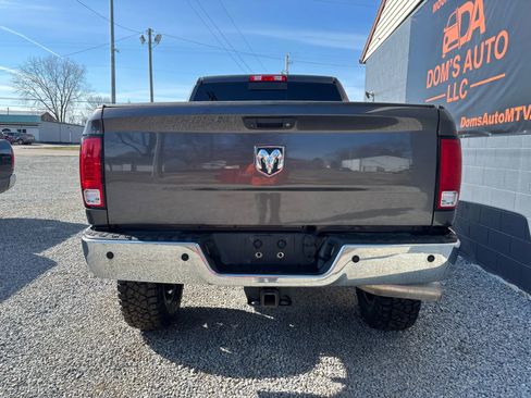 Used 2016 RAM 2500 SLT w/ Luxury Group image 4