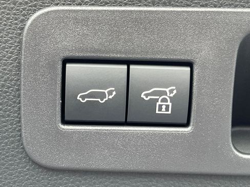 New 2025 Lexus LX 700h Overtrail image 14