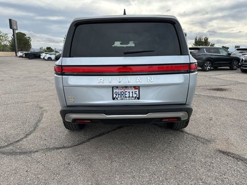 Used 2023 Rivian R1S Adventure image 6