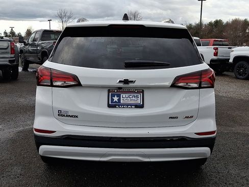 Used 2024 Chevrolet Equinox RS AWD/4WD image 10