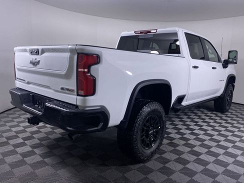 New 2026 Chevrolet Silverado 2500 ZR2 AWD/4WD image 20