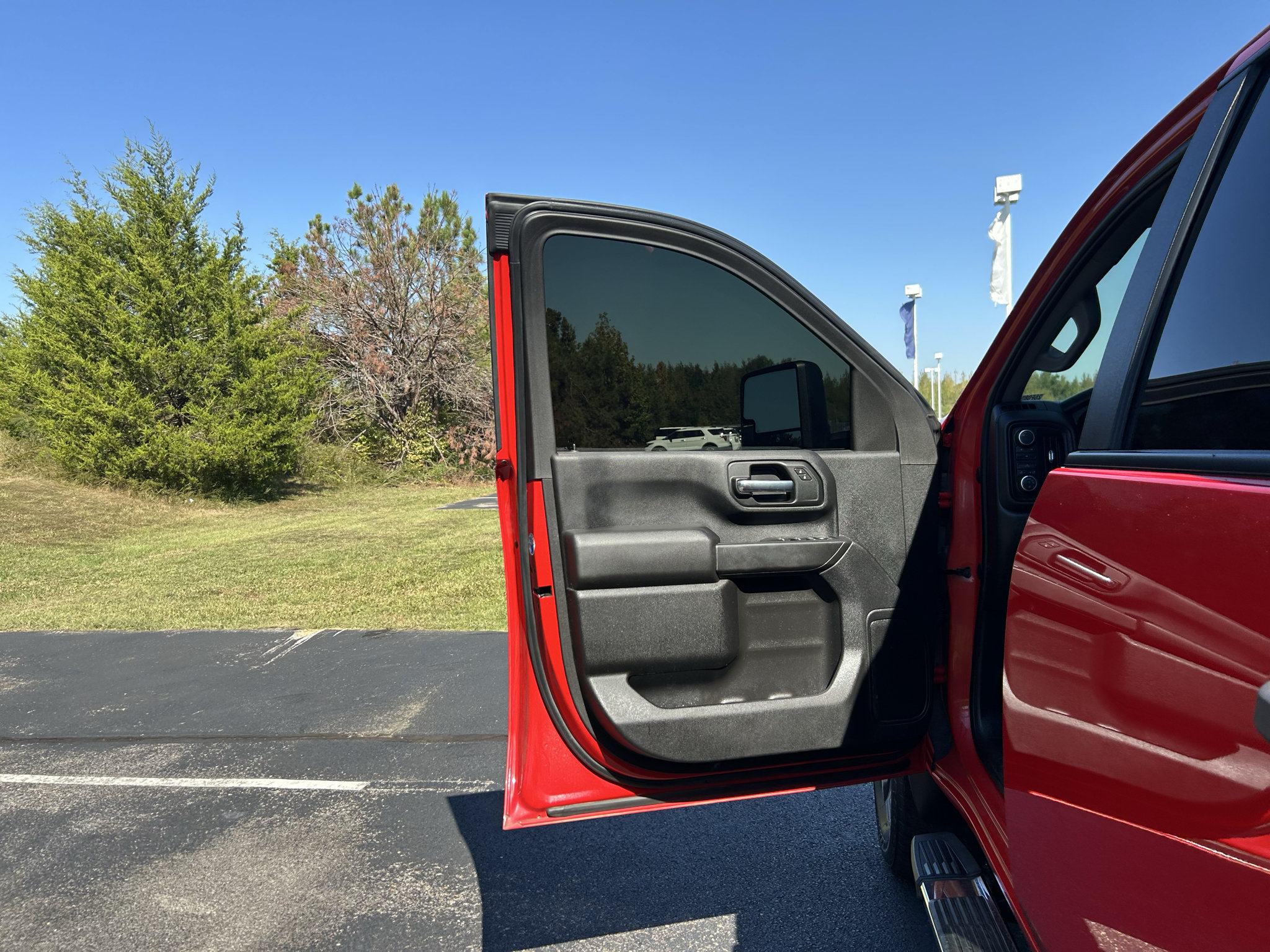 Used 2022 Chevrolet Silverado 2500 Custom w/ Custom Value Package AWD/4WD image 18