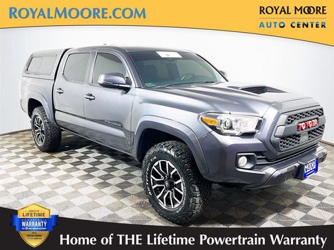 Used 2022 Toyota Tacoma TRD Sport w/ TRD Premium Sport Package AWD/4WD image 1