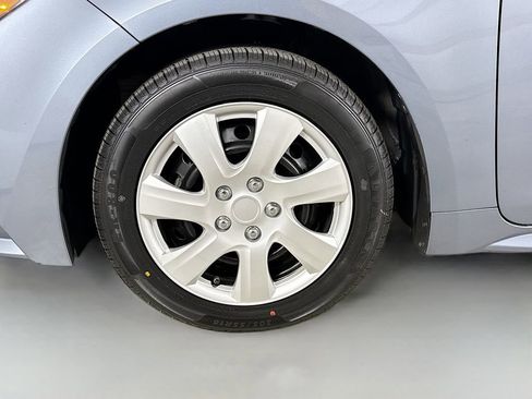 Certified 2021 Toyota Corolla LE FWD image 31