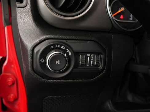 Used 2022 Jeep Wrangler Unlimited Sport w/ Sun And Sound Package AWD/4WD image 32