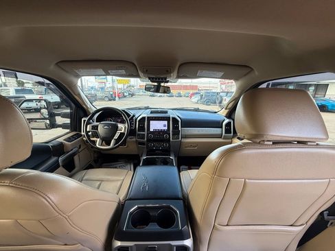 Used 2021 Ford F250 Lariat w/ Lariat Ultimate Package image 10