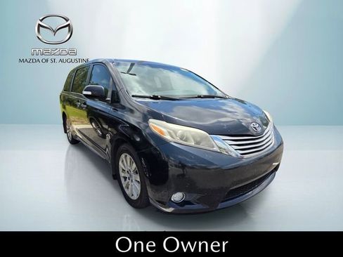 Used 2016 Toyota Sienna Limited Premium FWD image 3