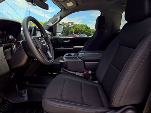 New 2026 GMC Sierra 2500 Pro w/ Convenience Package AWD/4WD image 9