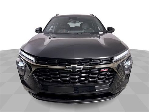 New 2026 Chevrolet Trax RS w/ Driver Confidence Package image 3