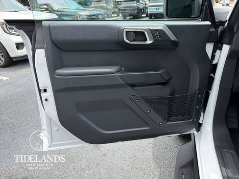 New 2026 Ford Bronco Badlands AWD/4WD image 13