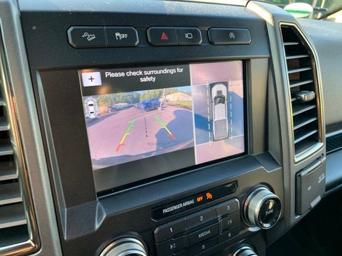 Used 2018 Ford F150 Raptor w/ Equipment Group 802A Luxury AWD/4WD image 30